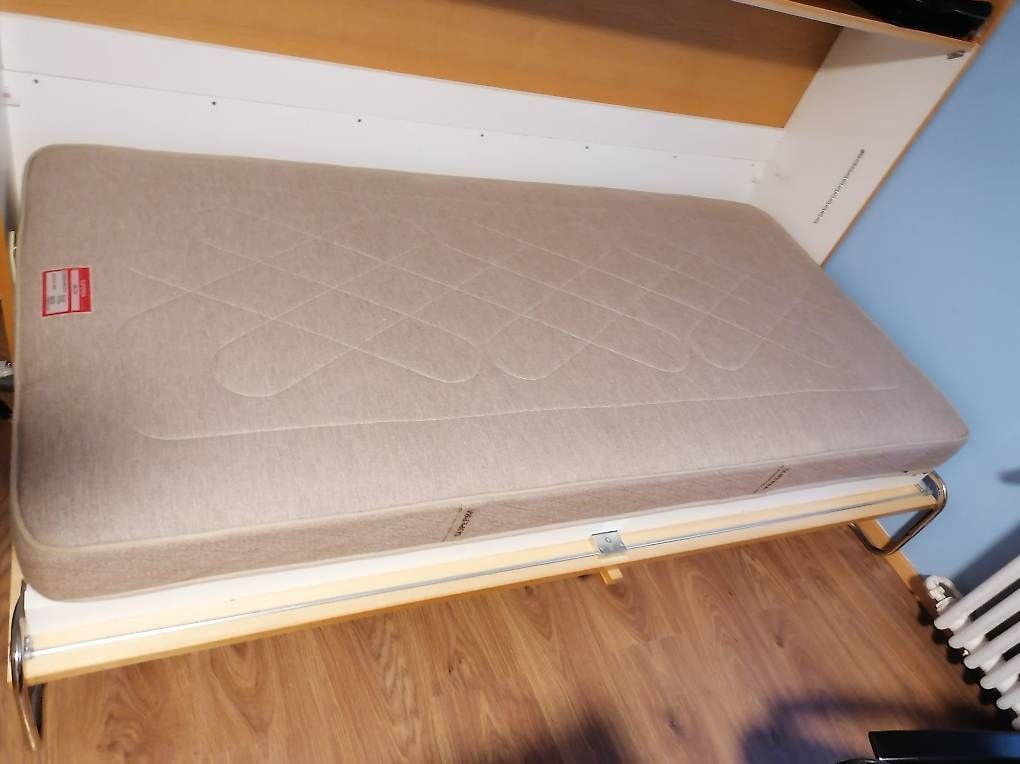 Letti: Bett Schrank. Klapp Bett. Gästebett – Usato da Merenschwand venduto da Top-top 4