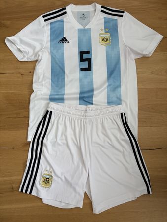 Argentinien Trikot mit Druck 5 Biglia, Hose, beides M
