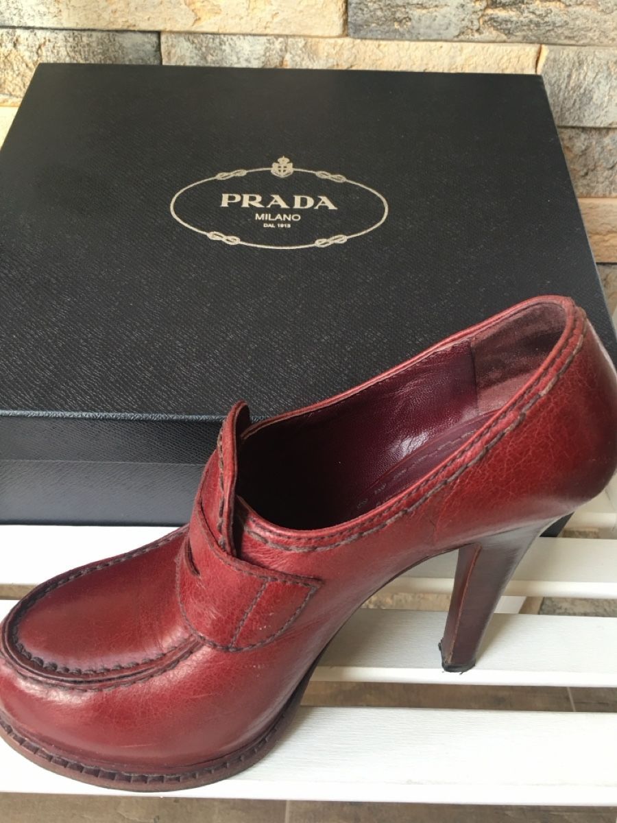 Prada Scarpe da donna: Prada Pumps Burgundy Grösse 38.5 – Usato da Oberwil b. Zug venduto da fis_2wtq 1