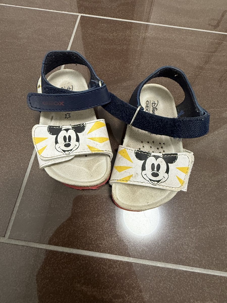 Geox Scarpe per ragazzi: Geox Sandale mit Mickey Mouse, Gr 20 – Usato da Kölliken venduto da Vivii01