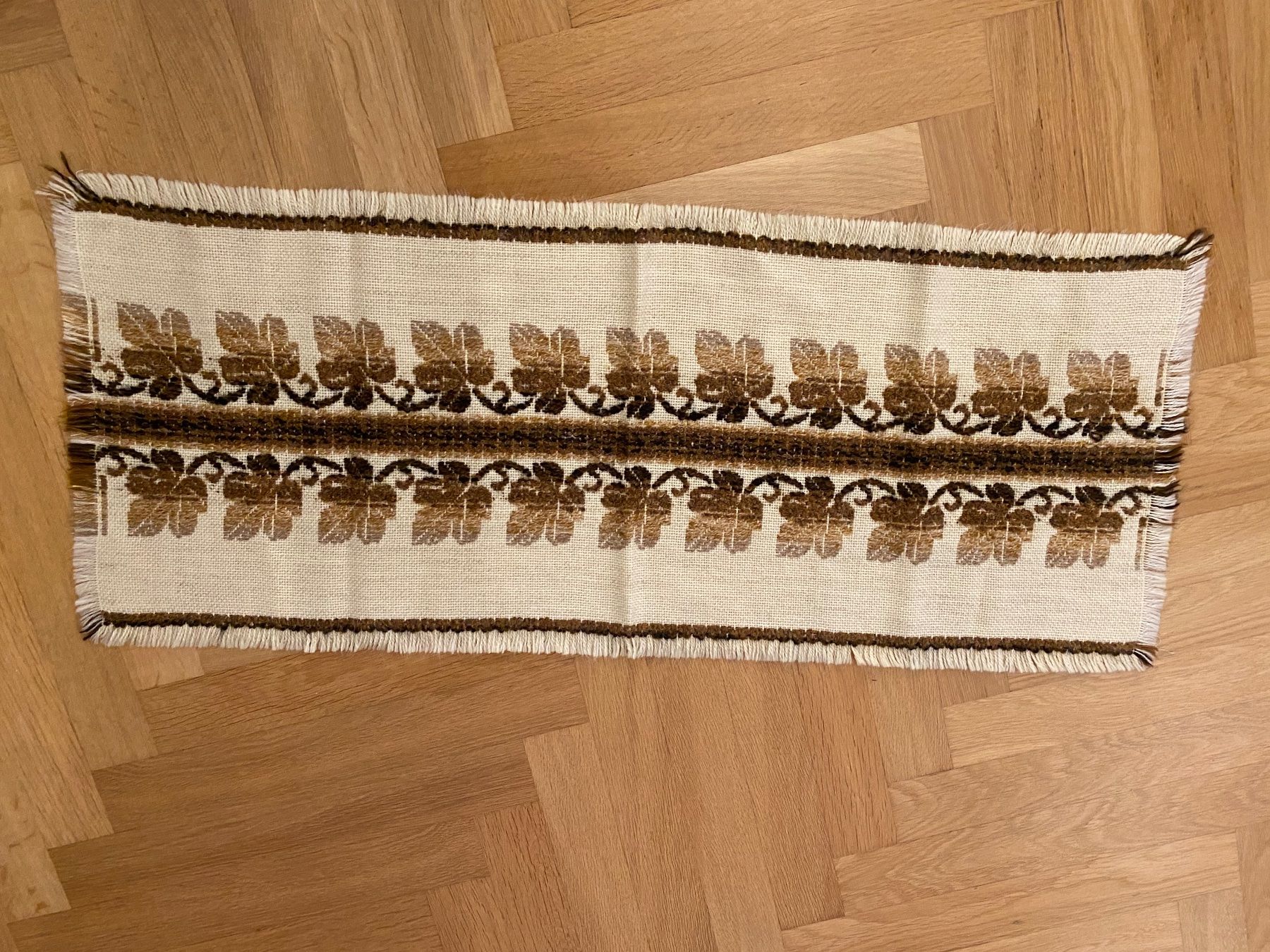 Cuscini: Lot de coussins et napperon – Usato da Biel/Bienne venduto da mymou12 2