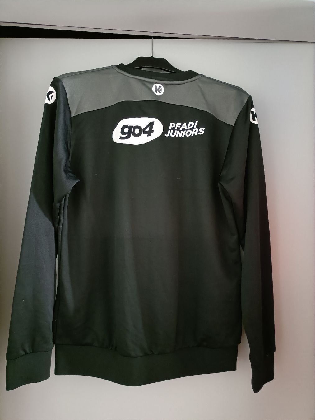 Pullover & Sweatshirts: Kempa Pullover Pfadi Winterthur schwarz Grösse M gebraucht – Gebraucht aus Winterthur von meci02 1