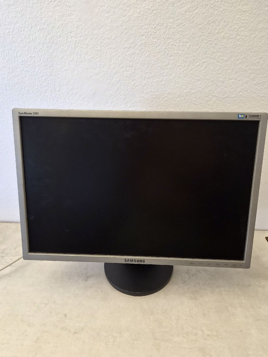 Samsung Monitore: Samsung 22" SyncMaster 2243 – Gebraucht aus SCHAFFHAUSEN von Atami99