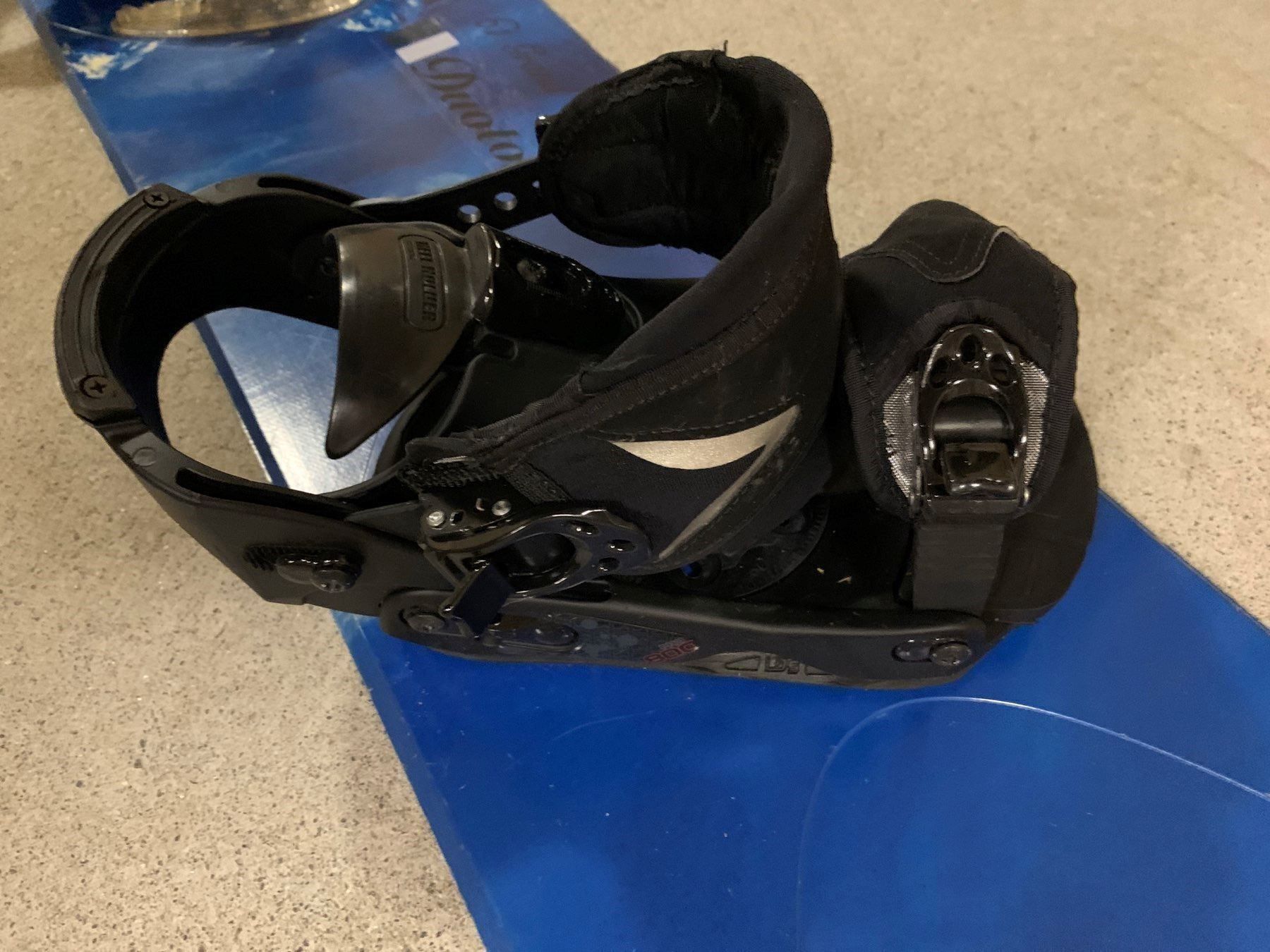 Board: Duotone Snowboard 161cm inkl Bindung Nitro Pro Apres Ski – Usato da Sursee venduto da Betlaze 4