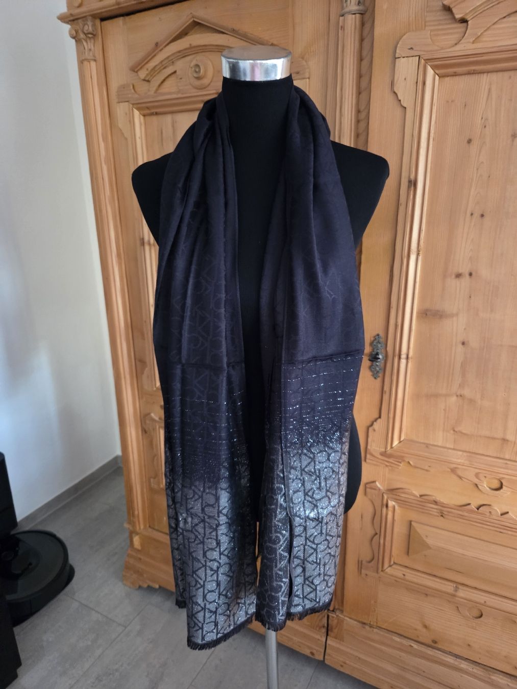 Calvin Klein Foulard & Sciarpe: schöner Schal, Calvin Klein – Nuovo (secondo la descrizione) da Wiesendangen venduto da Sinhuk 1