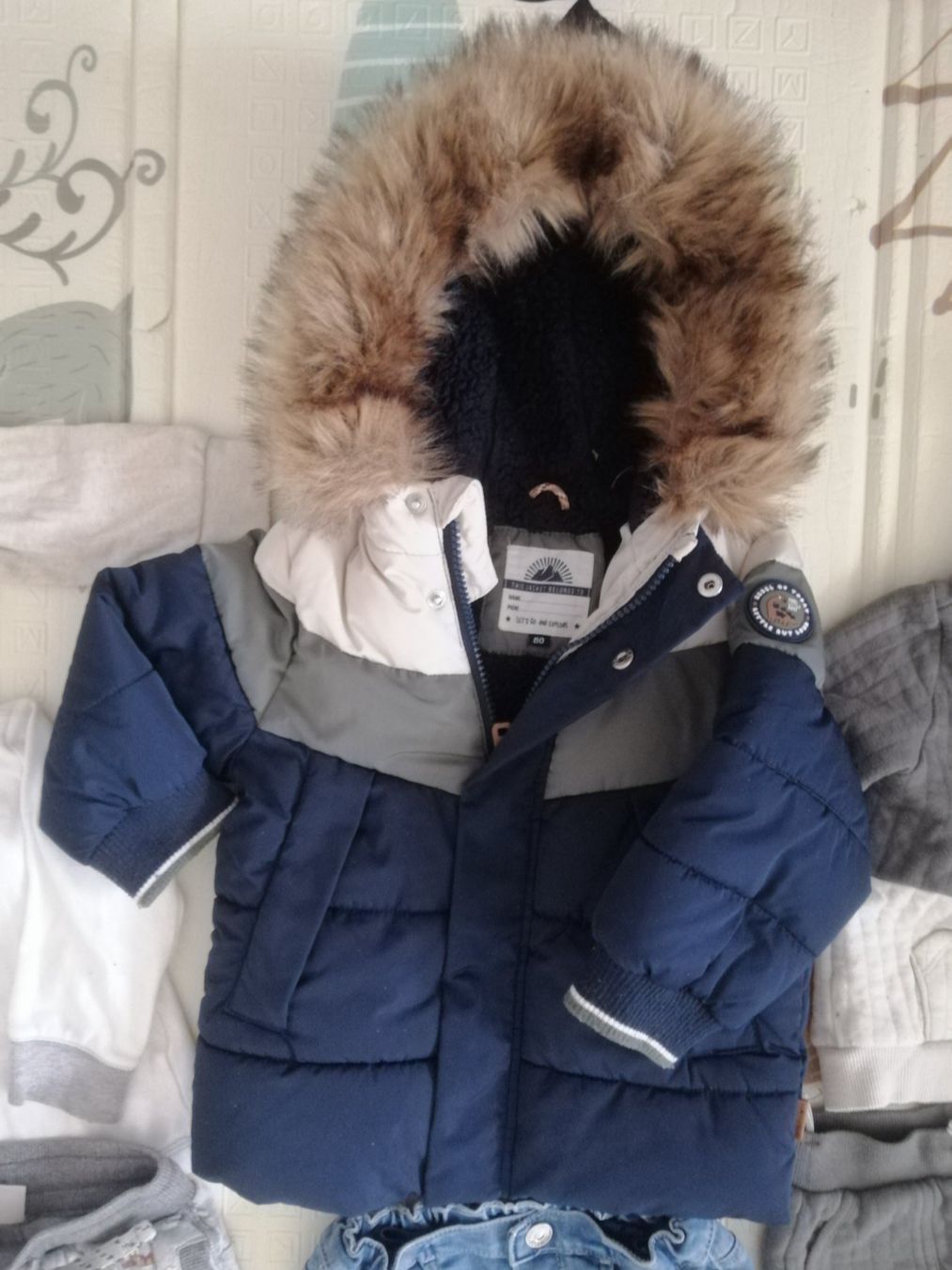 C&A Lotti & Set di vestiti: Kleiderpaket Gr. 80 – Usato da Hägendorf venduto da Madjid360 1