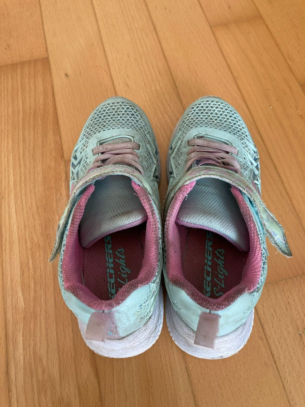 Skechers Scarpe per ragazze: Skechers – Usato da Muttenz venduto da Juvenile33 5