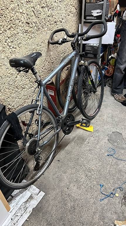 Velos: Velo mit bremsscheibe 28 zoll – Gebraucht aus Basel von yas_q82c