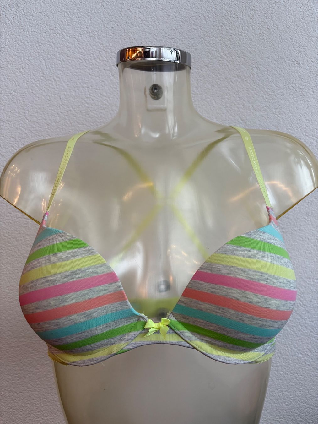 Victoria's Secret Altra biancheria intima: Victorias Secret TShirt-BH Set – Usato da Dietikon venduto da dragony89 1