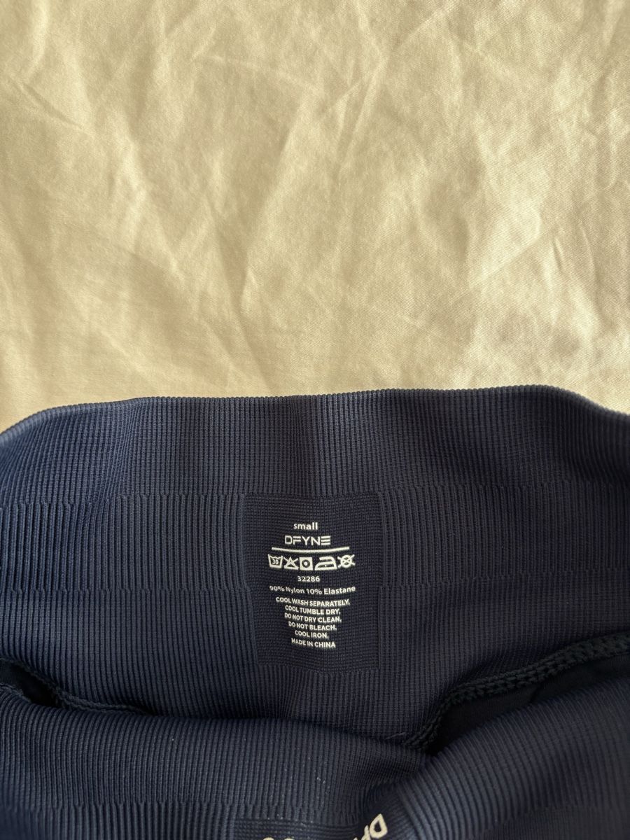 DFYNE Leggings: Dfyne impact short 6.5” – Neu (gemäss Beschreibung) aus St-Prex von Chiaralop 1