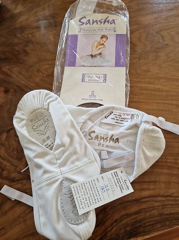 Bloch Scarpe da uomo: Neue Sansha Pro 1 Ballettschuhe  Grösse 9 / M – Usato da Luzern venduto da Lin_1970