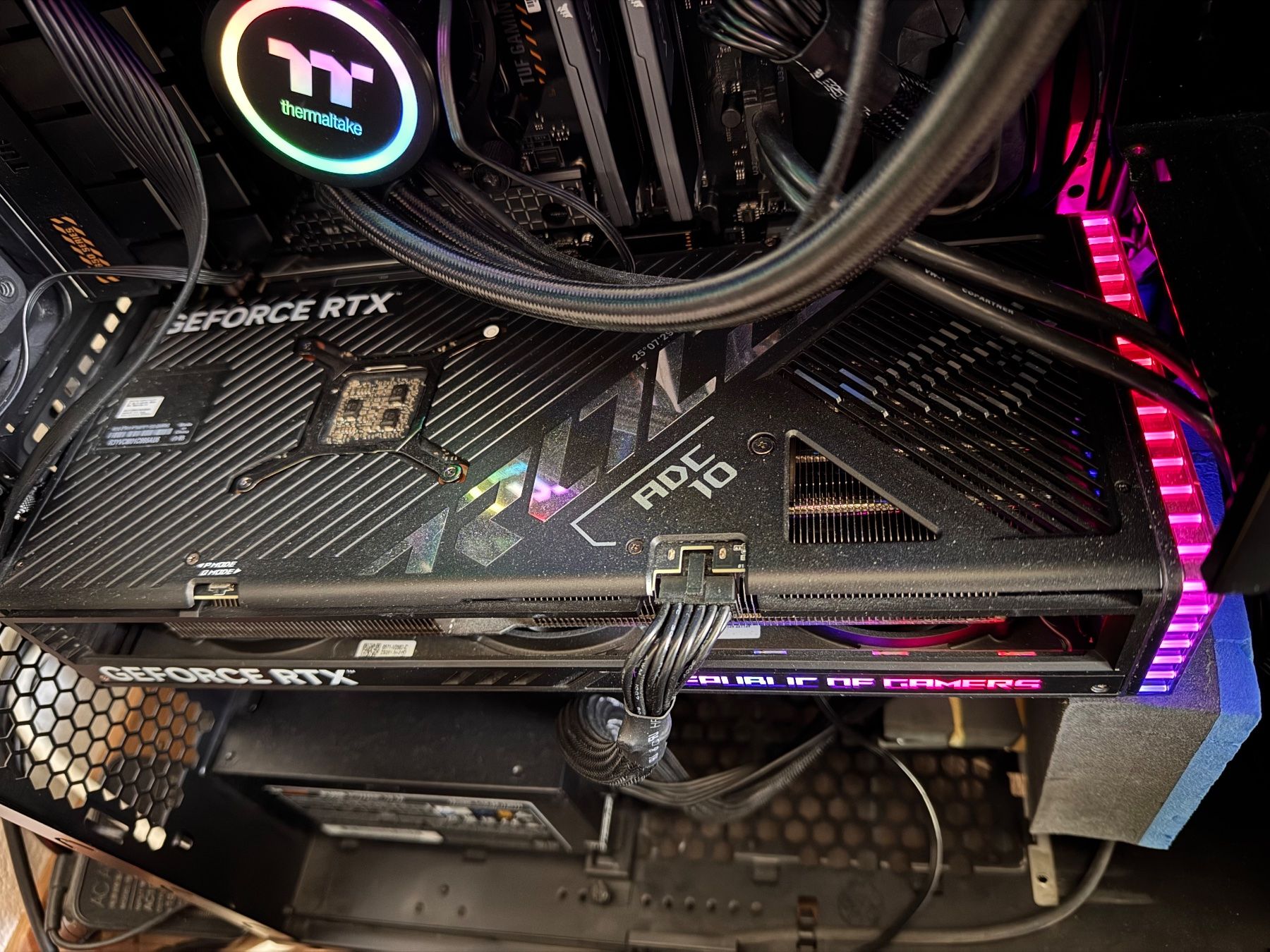 Nvidia Cartes graphiques: ASUS ROG Strix RTX 4070 ti – D'occasion à Grimisuat par catmonkey 1