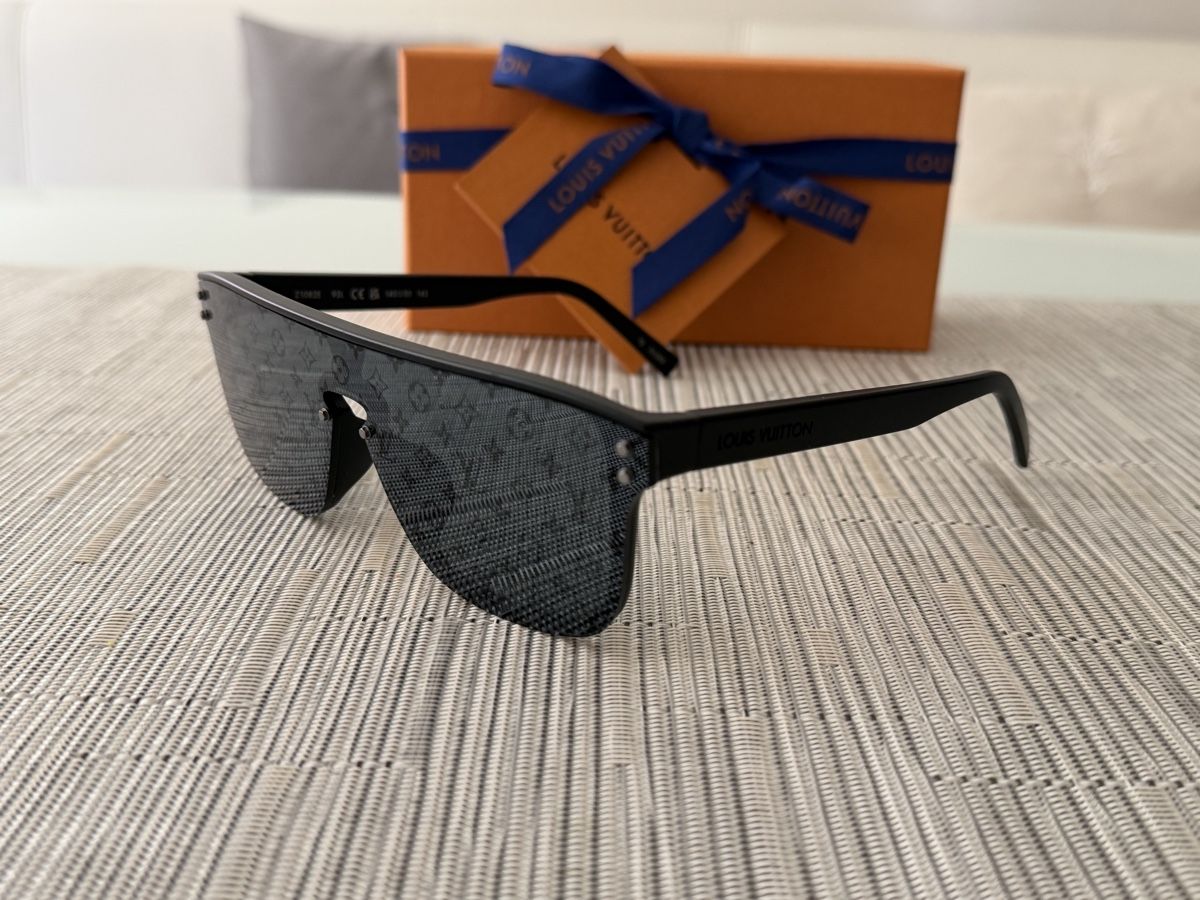 Louis Vuitton Occhiali & Lenti: Louis Vuitton Sonnenbrille Monogram – Nuovo (secondo la descrizione) da Zürich venduto da NikolaSCG 1