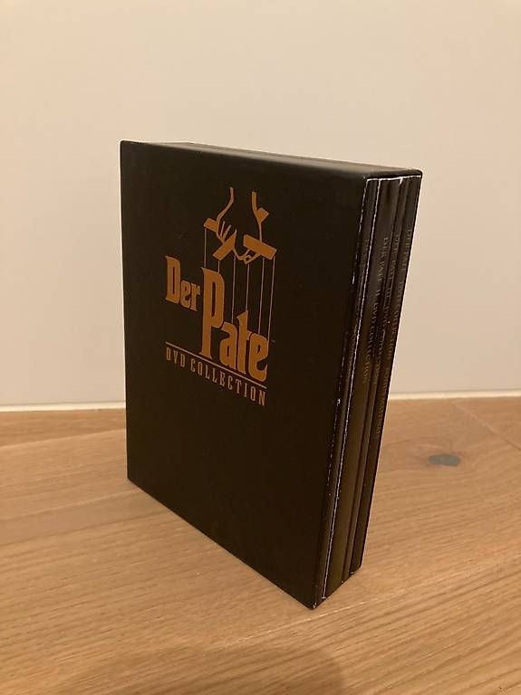 Tutti i DVDs: Der Pate  Special Feature Box | 5 DVD Set Teil 1- 3 & Bonus – Usato da Spiegel b. Bern venduto da Anthonius