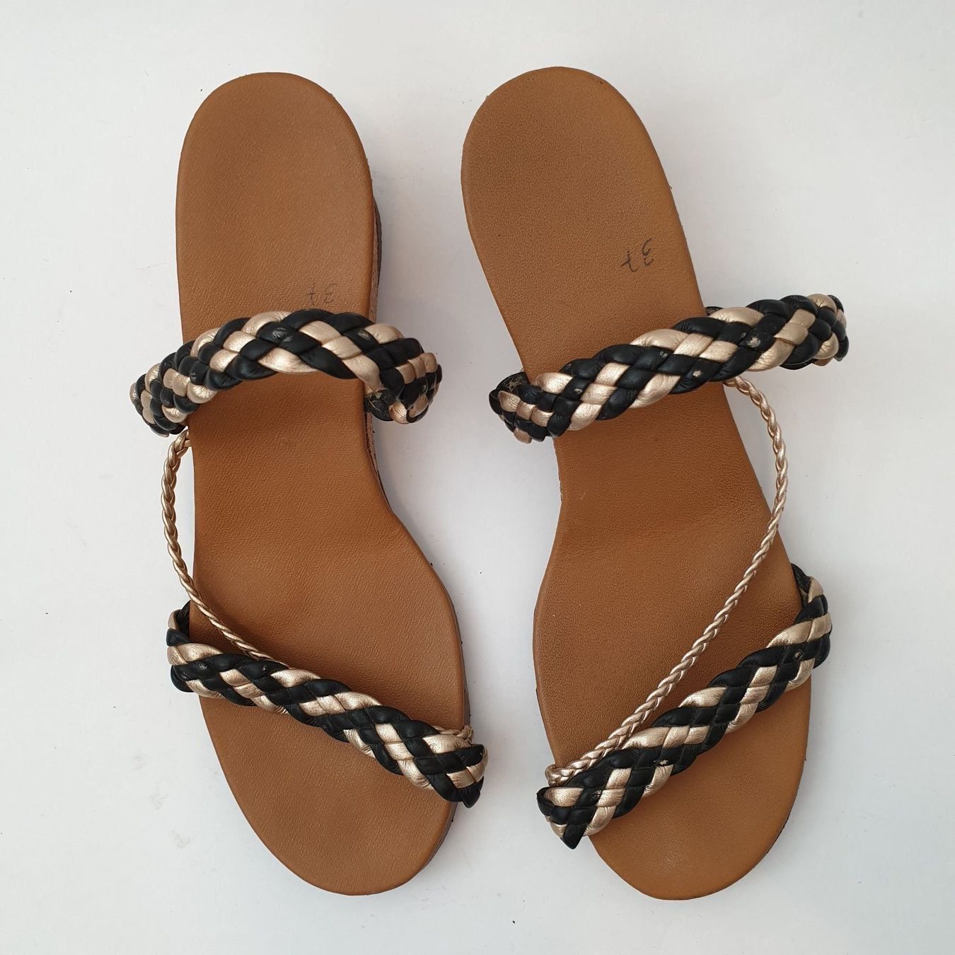 Scarpe da donna: Schuhe Sandalen Leder 37 – Usato da Chur venduto da copino 1
