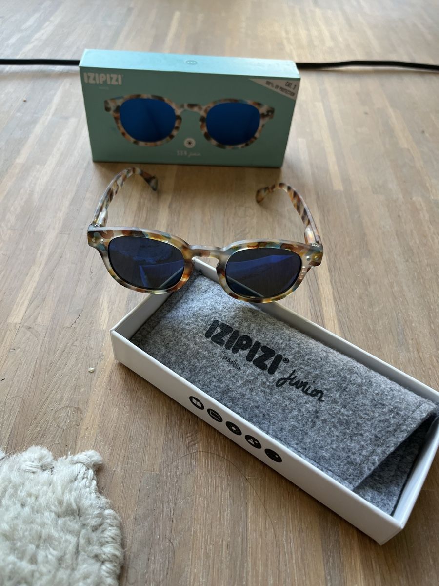 Izipizi Occhiali & Lenti: Izipizi Kinder Sonnenbrille, 3 - 5 J., 100% UV Schutz – Usato da Zürich venduto da phoneyfos 1