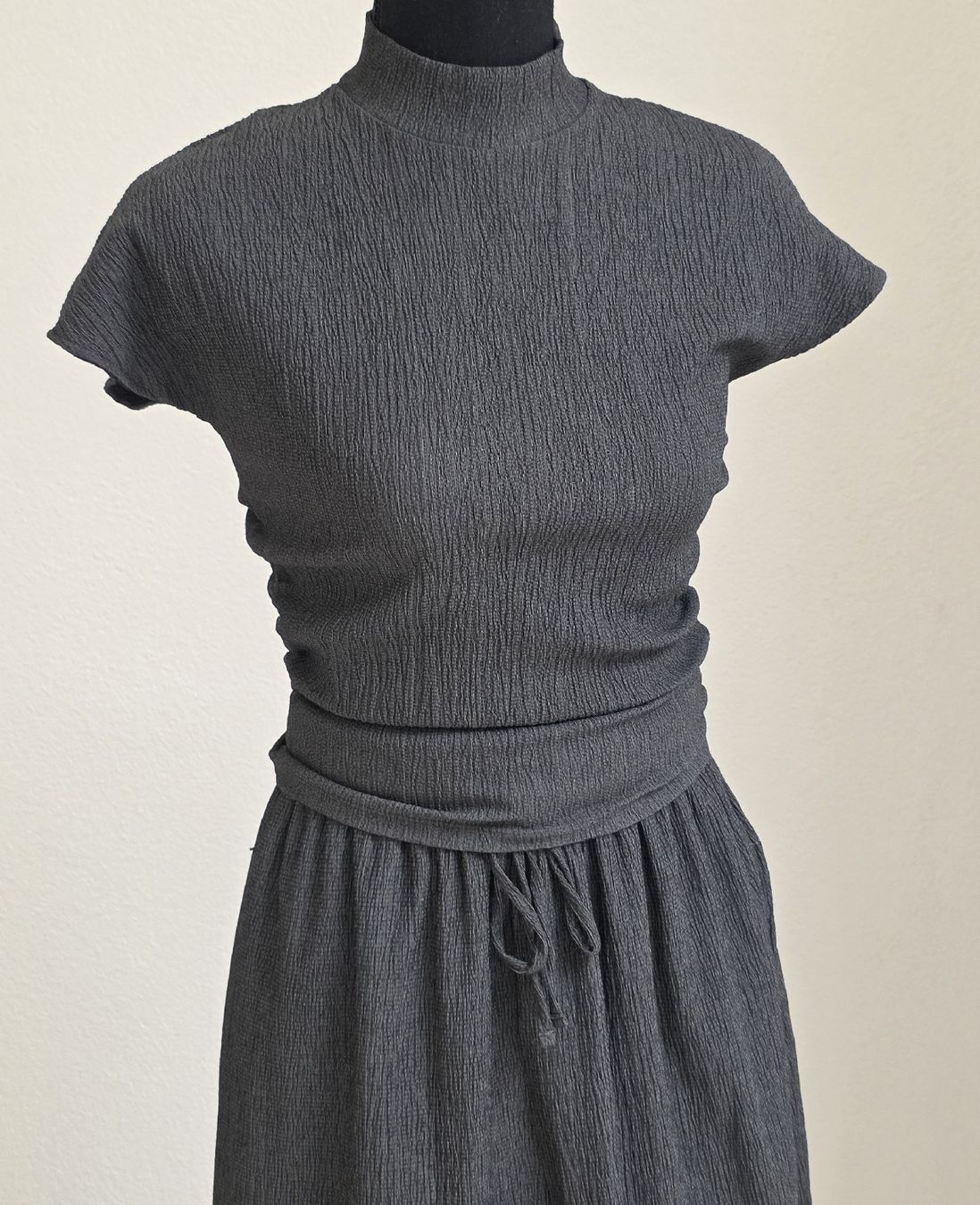 Zara Hosen: Zara Outfit Grösse M Anthrazit Neu – Neu (gemäss Beschreibung) aus Rheinsulz von Gilea 1