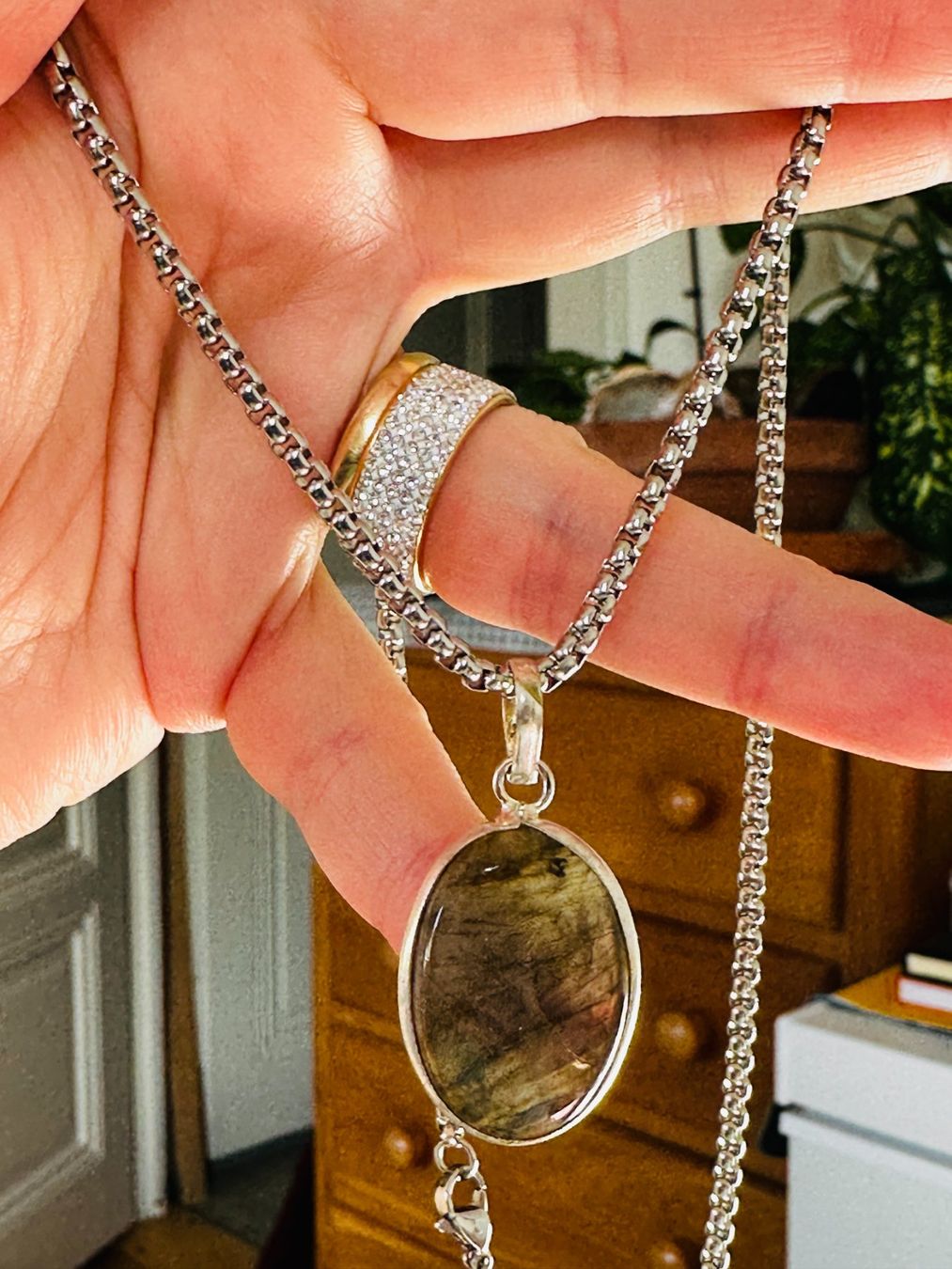 Catenine: Labradorite necklace – Nuovo e nell'imballaggio originale da Genève venduto da AGBERG 1