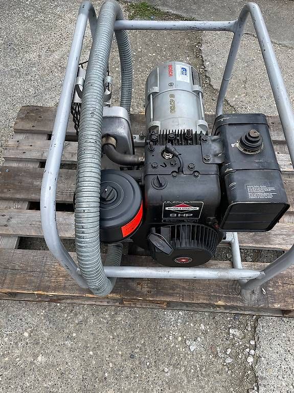Bosch Generatori di corrente: Stromerzeuger Bosch G 4700 mit 4.4 kVA – Usato da Buckten venduto da Spiesstcs 3