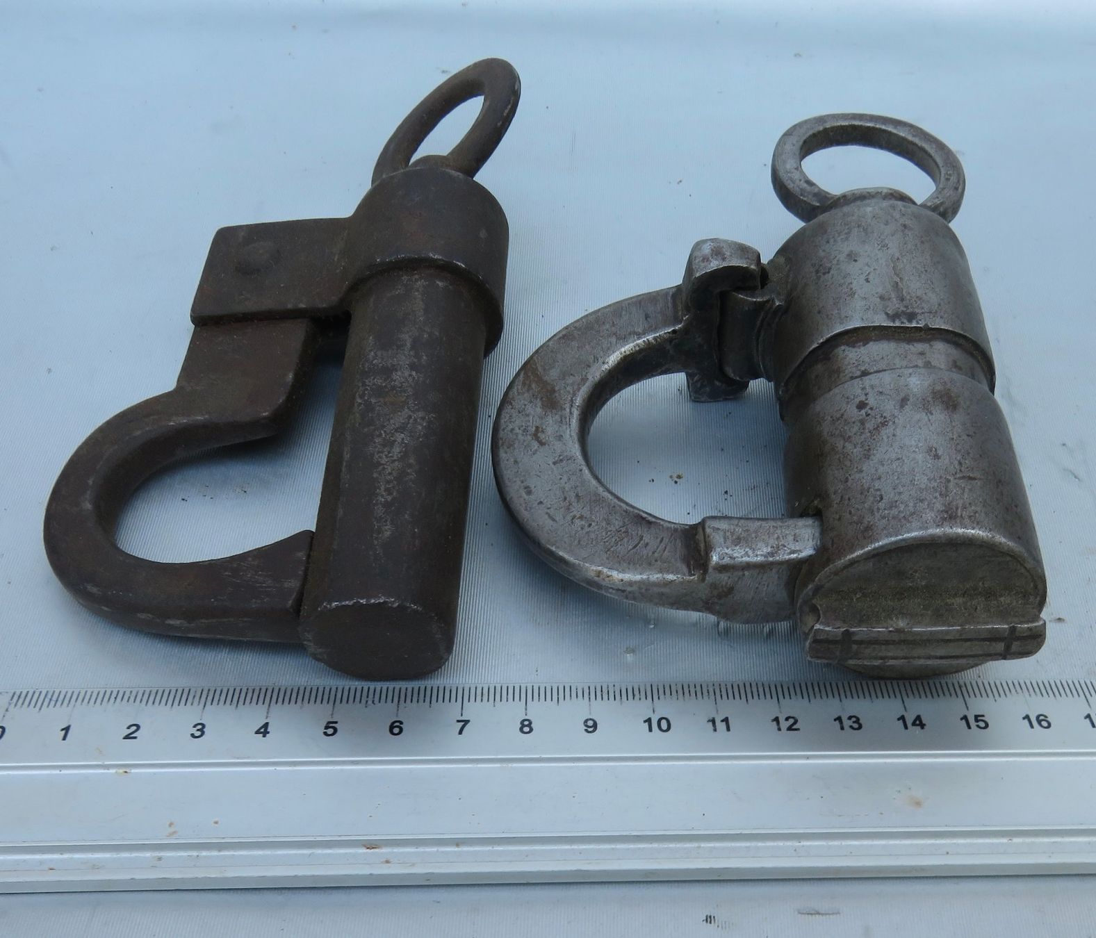 Cadenas: 2 ANTIKE VORHÄNGESCHLÖSSER – D'occasion à BERN par erassmusvonrotterdam 6