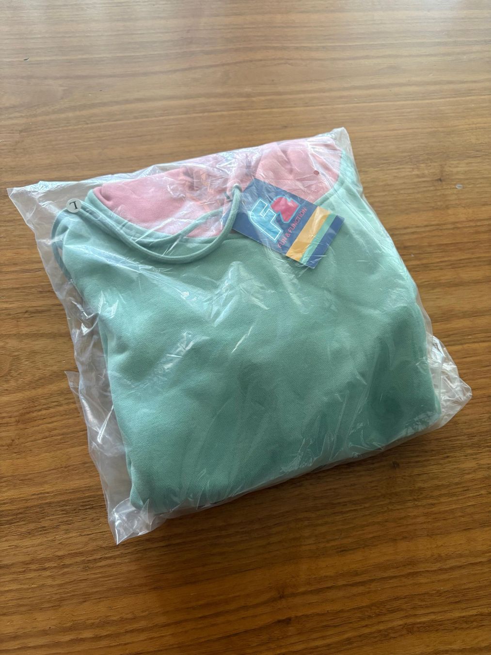 Maglioni & Felpe: F2 Retro Rave Hoodie Damen Sweatshirt Pullover Multicolor L – Nuovo e nell'imballaggio originale da Oetwil an der Limmat venduto da Dudel 1