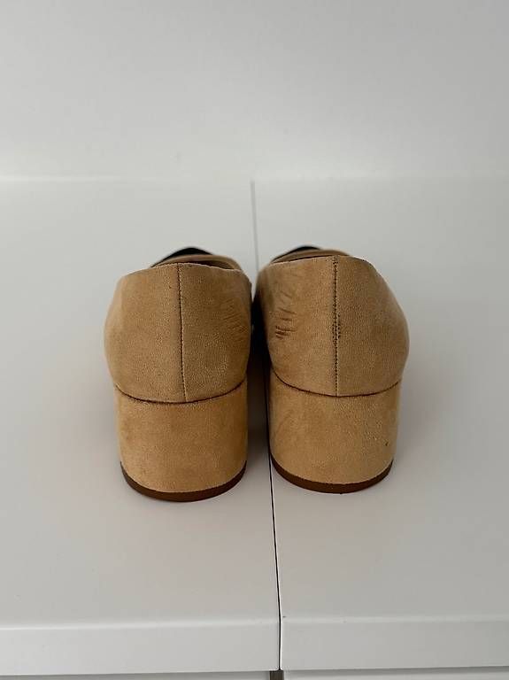 Zara Scarpe da donna: Pumps mit Blockabsatz Beige/Schwarz Gr. 37 – Usato da Zürich venduto da ebr_595v 2