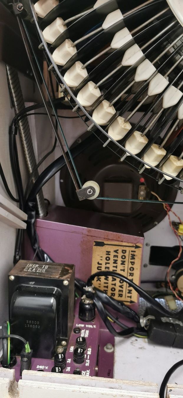 Rock-Ola Jukebox: Musikbox Rock-Ola Empress 120 – Usato da Geroldswil venduto da jukeman 8
