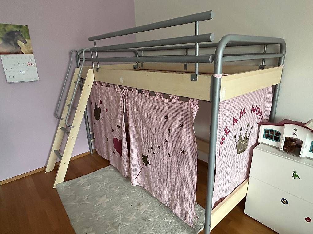 Letti: Hochbett Mädchen von Hasena – Usato da Sursee venduto da dav_ccf7