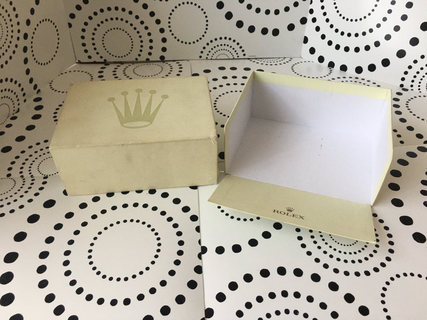 Rolex Uhrenboxen: ROLEX ORIGINAL - M-MODEL BOX CARTON - EDITION 2005 - 2011 – Gebraucht aus Epalinges von dream-watch 4