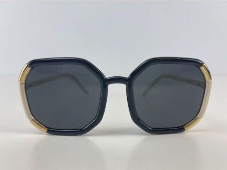 Prada Occhiali & Lenti: Original Prada Sonnenbrille, neuwertig – Usato da Bern venduto da FreitagsSachen22