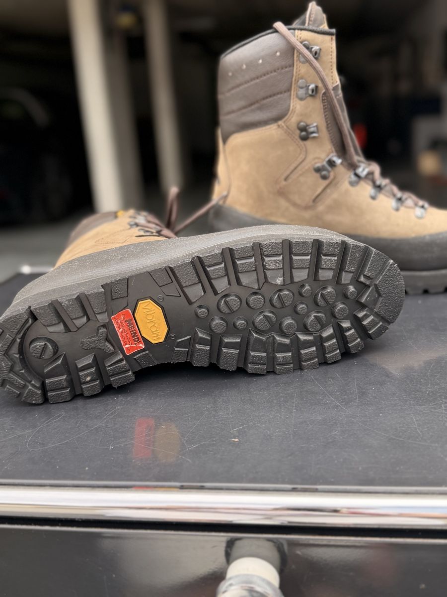 Meindl Scarpe da uomo: Meindl Bergschuhe Gore-Tex  – Usato da Oberwil b. Zug venduto da hallihallo12 5