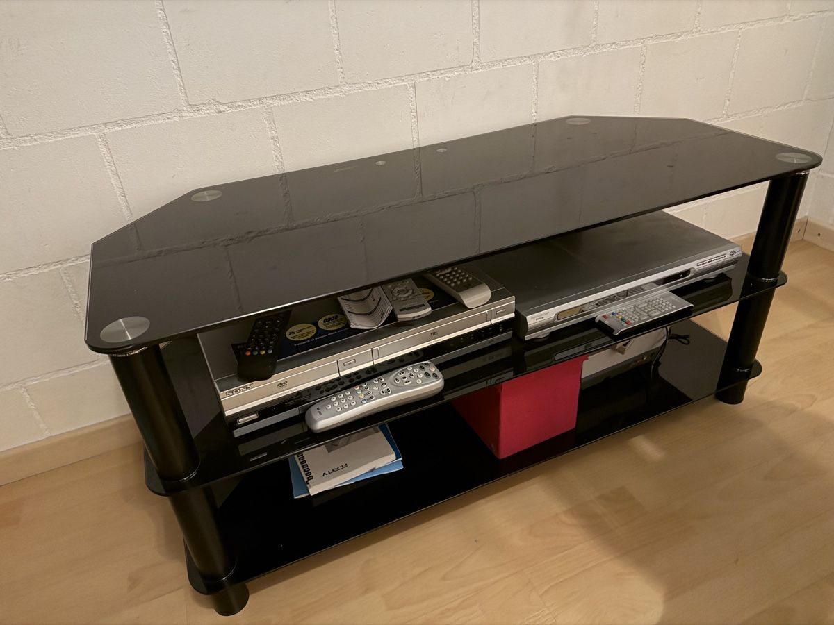Mobili TV: TV Möbel  – Usato da Steffisburg venduto da Felina1