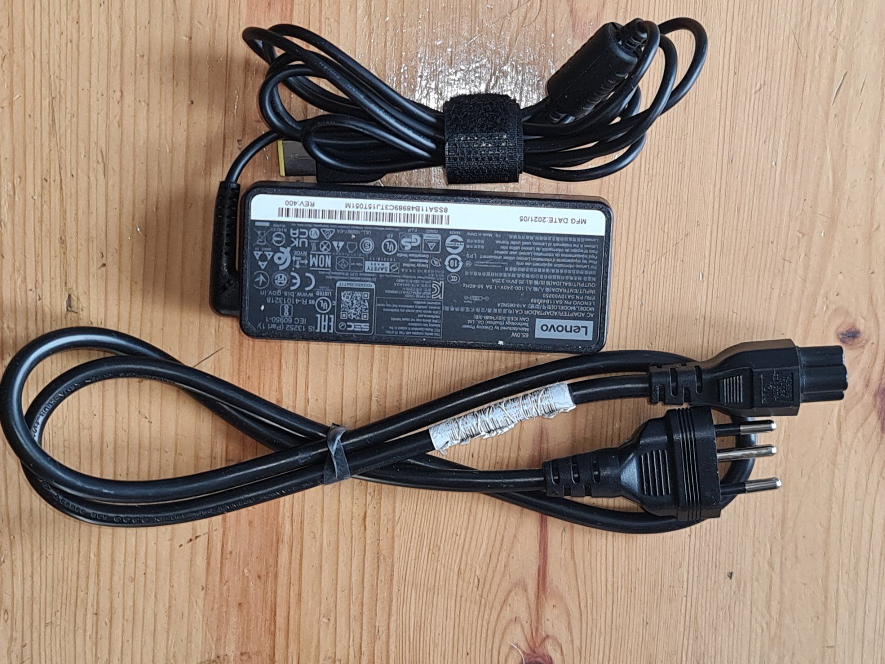 Caricabatterie: Lenovo Laptop Netzteil 65W – Usato da Winterthur venduto da Hai6 1