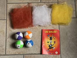 Set de jonglage en très bon état 