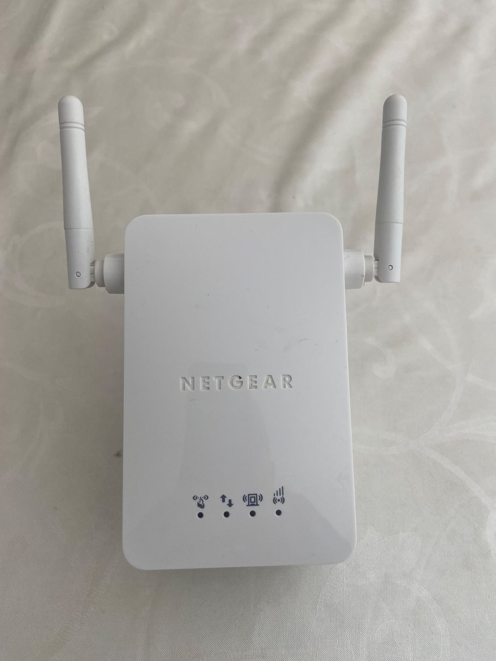 Amplificateurs: Netgear WiFi Range Extender WN3000RP – D'occasion à Olten par Aaa24