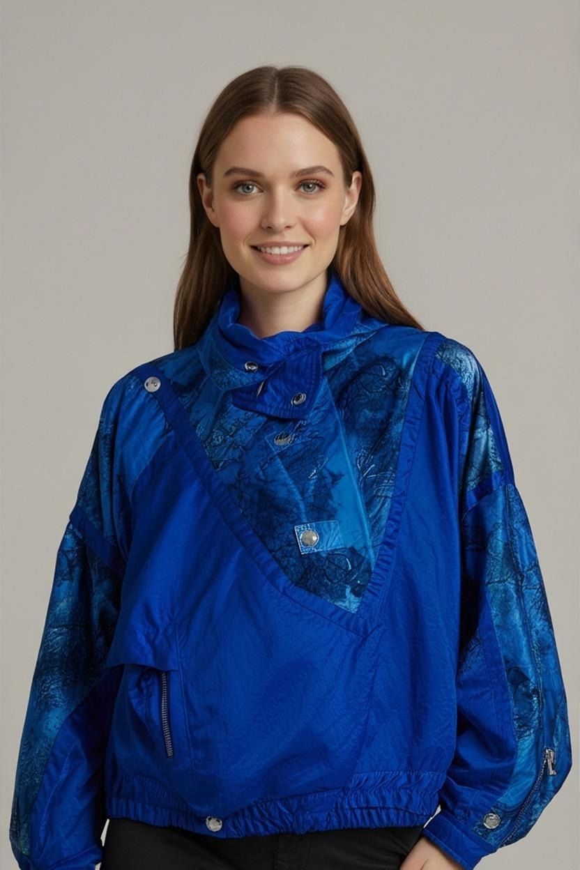 Giacche: Vintage ORAGI Blaue Windjacke mit abstraktem Muster – Usato da Zug venduto da vinokilo