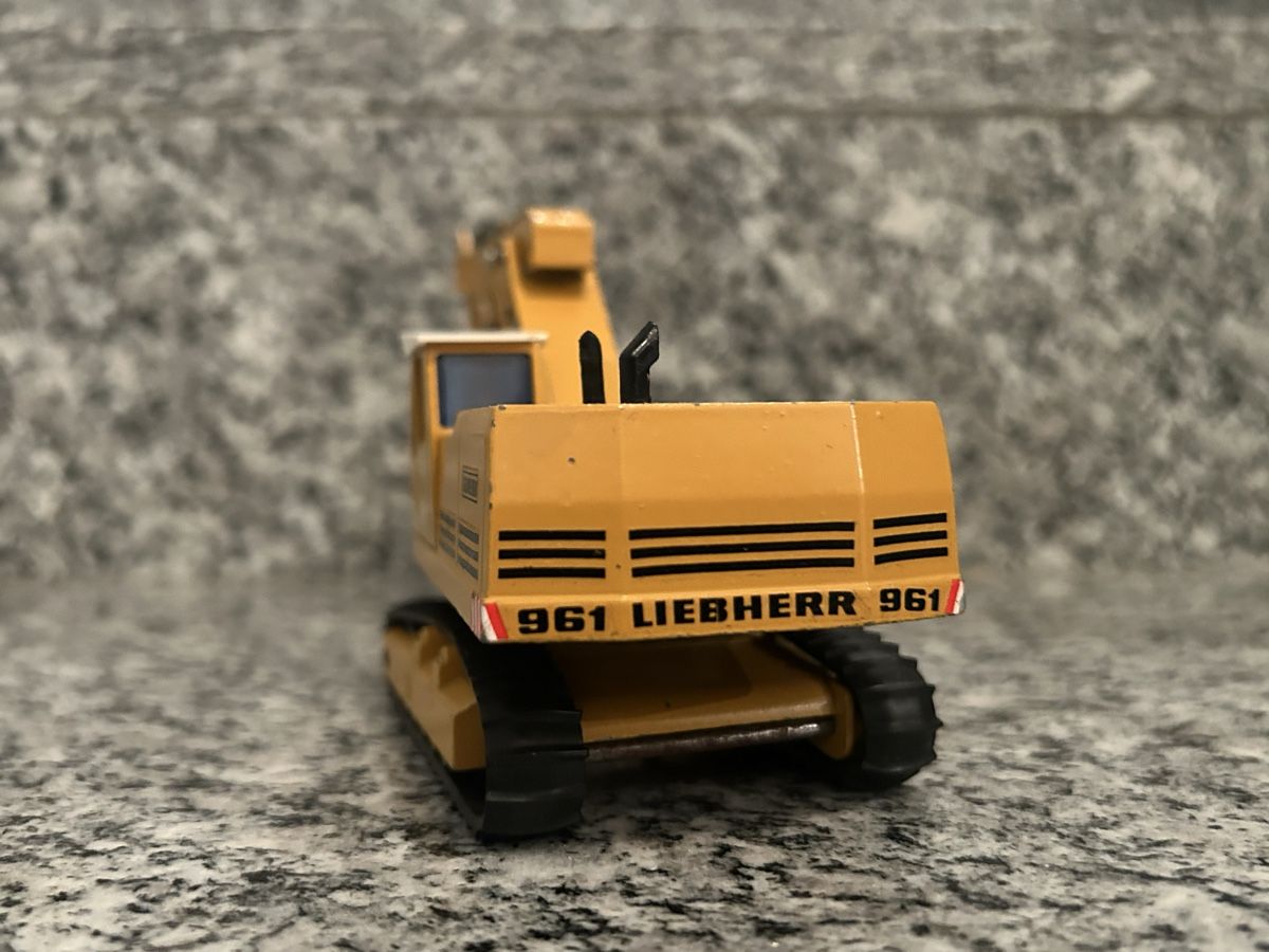 Liebherr Modellbausätze & Standmodelle: Liebherr 961, 1;50 , Gescha – Gebraucht aus Horw von Tigercat635 1