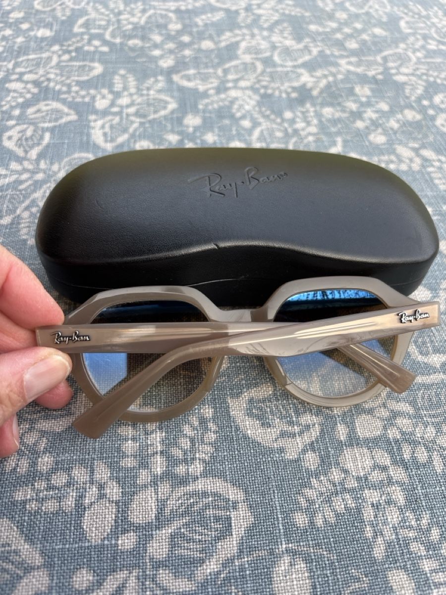 Ray-Ban Occhiali & Lenti: Lunettes de soleil Ray-Ban Beige – Usato da Chêne-Bougeries venduto da Bambideluxe 1