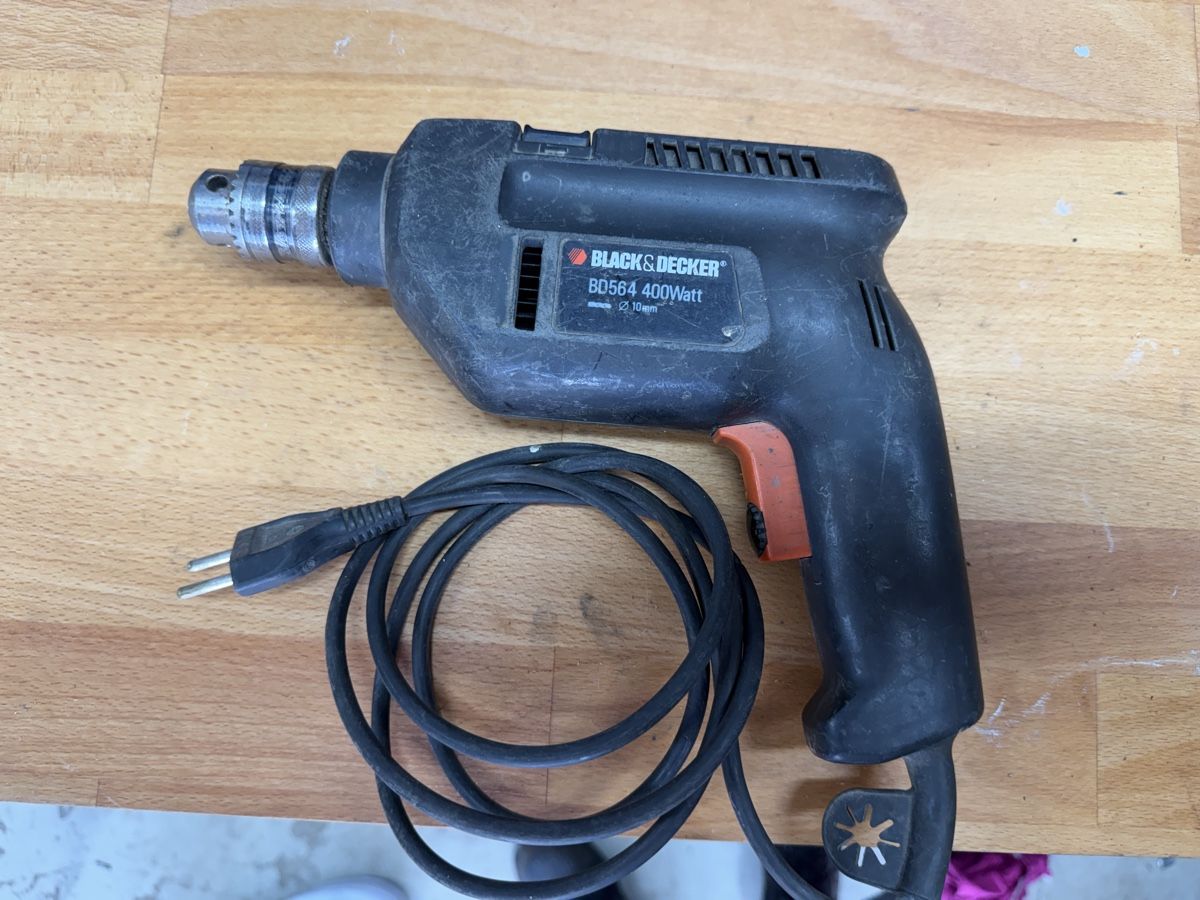 Bohrmaschinen: BLACK & DECKER Bohrmaschine BD564 400 Watt – Gebraucht aus Beckenried von chef3945