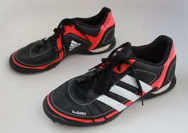 Chaussures de football Adidas  t. 36 2/3