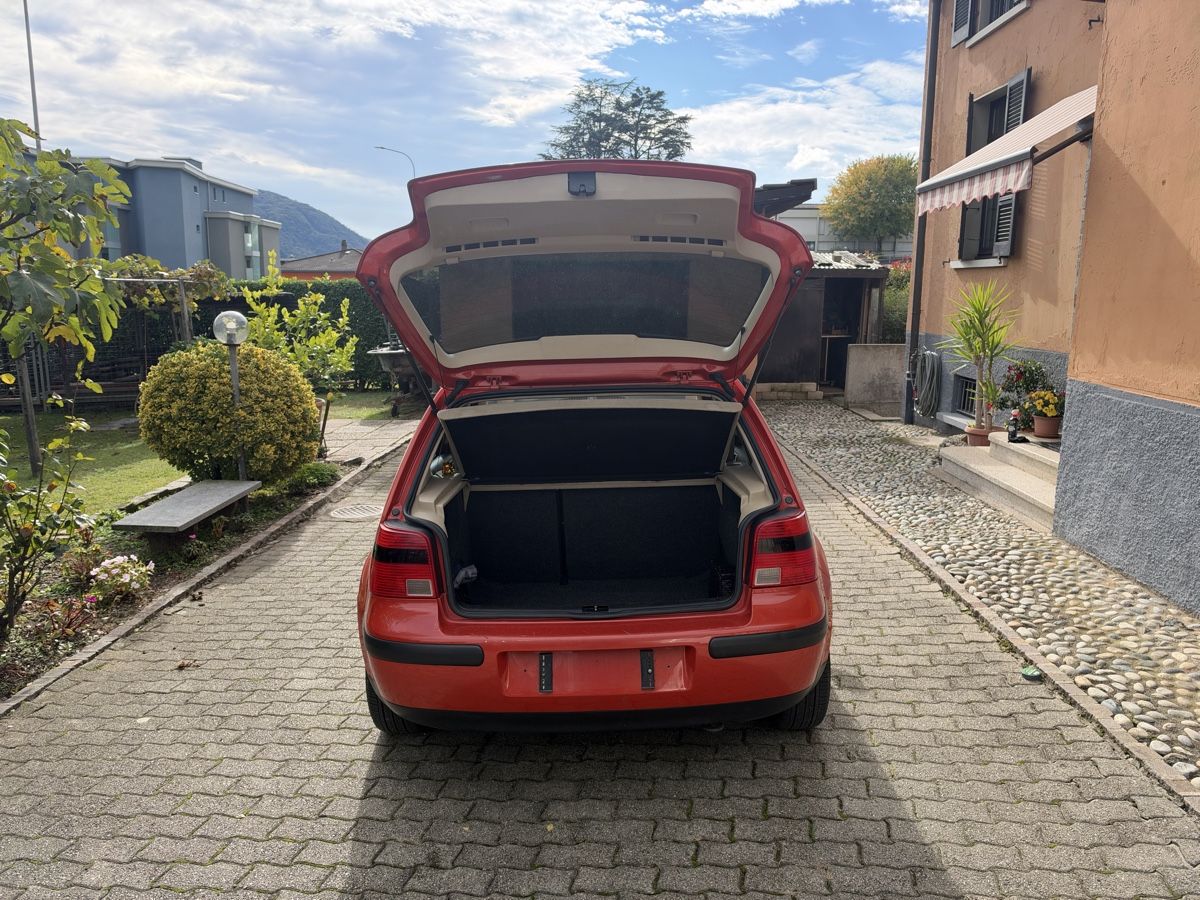 VW Autos: Golf 4 1.6 automat – Gebraucht aus Bioggio von man_nmm7 4