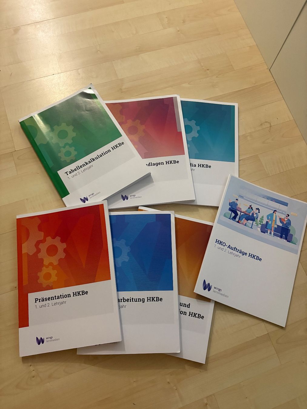 Libri: Gesamtunterlage HKBe KV – Usato da Rüti ZH venduto da xweeknd