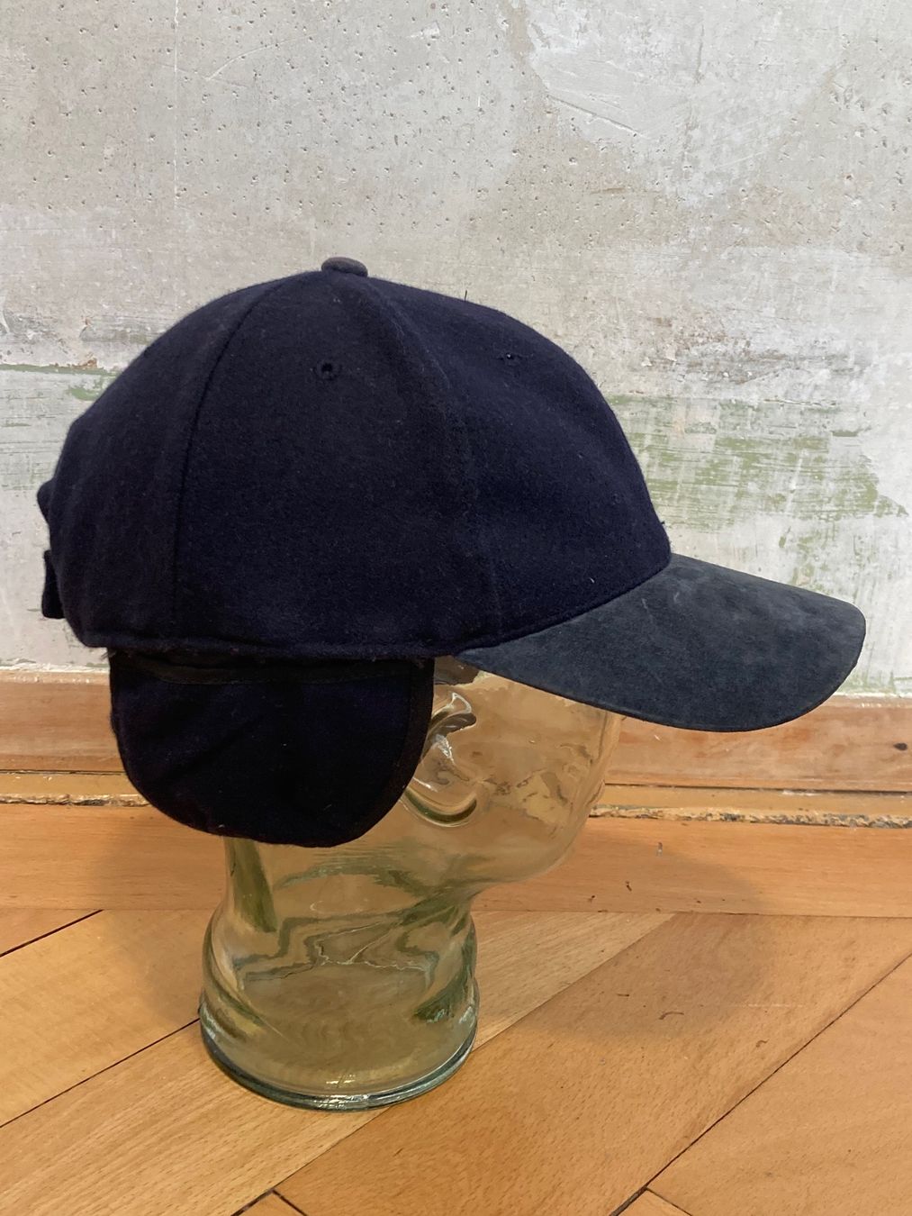 Copricapi, berretti & cappellini: Vintage Y2K Winter Cap Wool Leather New – Usato da Zürich venduto da le_souk 4