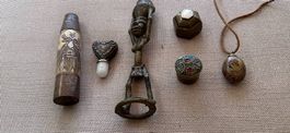 1001 Nacht Lot div Objekte Kette Herz Dose Messing Figur