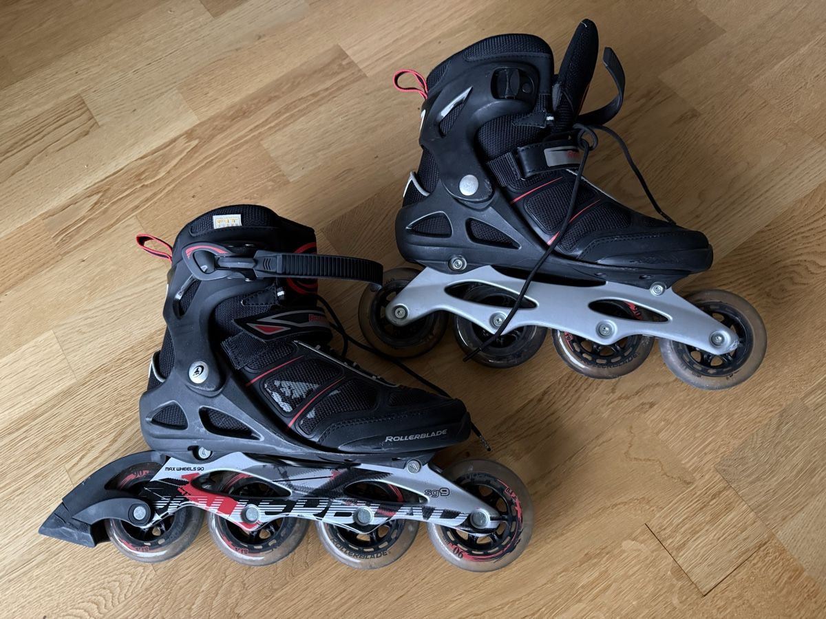 Pattini in linea & Pattini a rotelle: Inlineskates /Rollerblades (Marke Rollerblade) Gr. 41 – Usato da Niederwangen BE venduto da SoLeDu