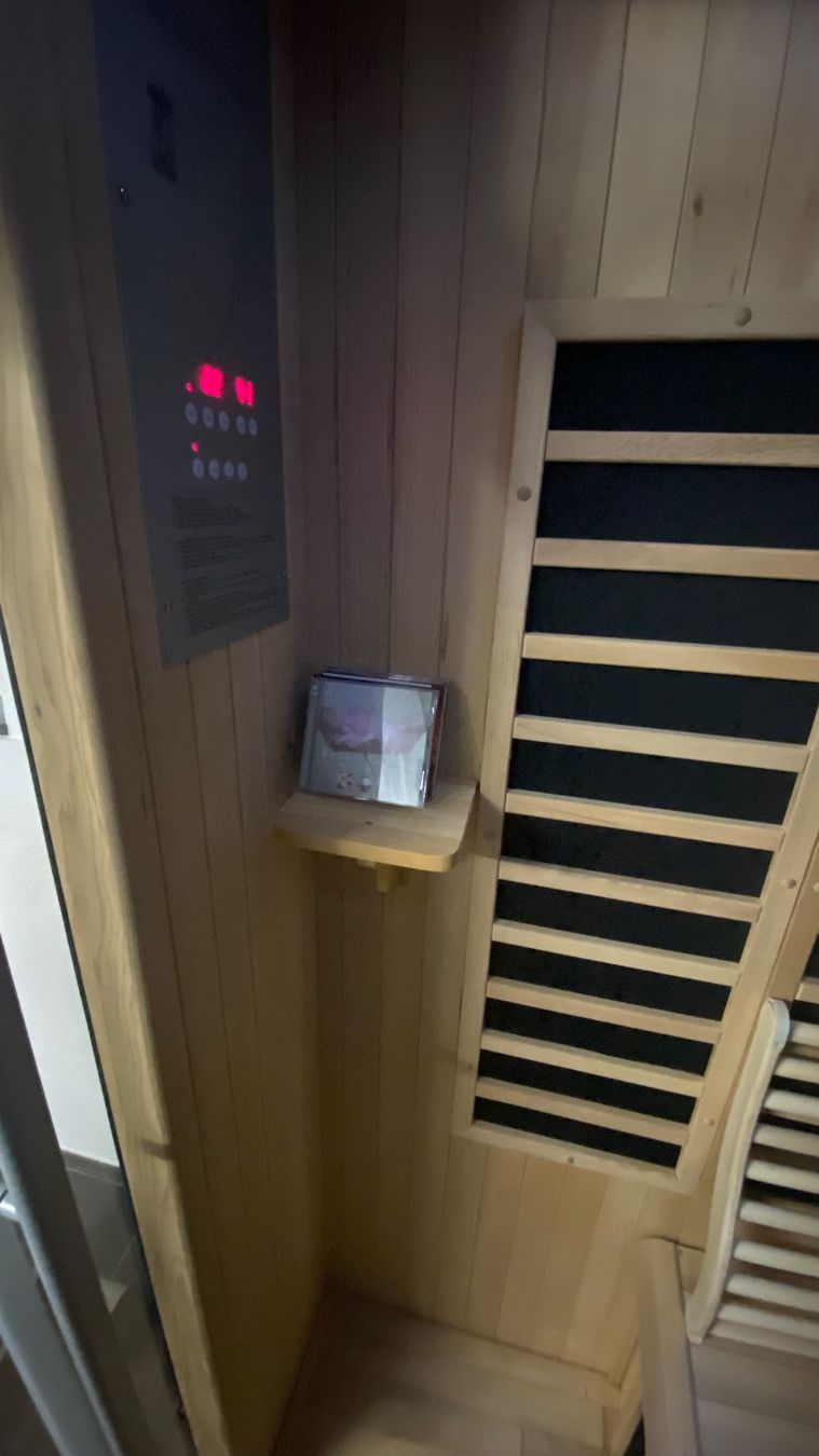 Sauna & Accessori: Infrarotkabine – Usato da Frick venduto da Zimmo 2