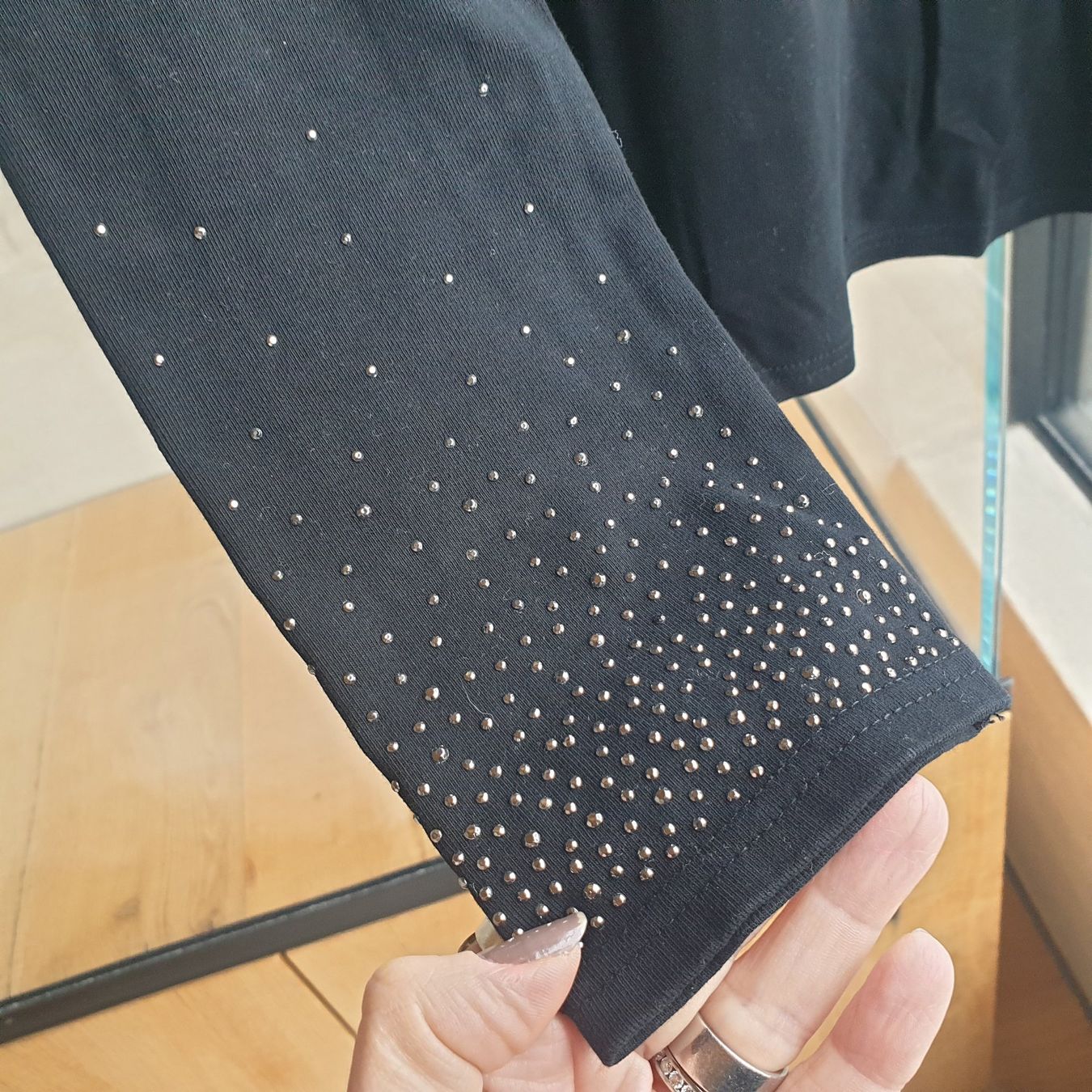 Maglioni & Felpe: 🐸 COLD SHOULDER PULLOVER / TOP L MIT METALLSTEINCHEN – Nuovo (secondo la descrizione) da Môtier (Vully) venduto da Frogs 6