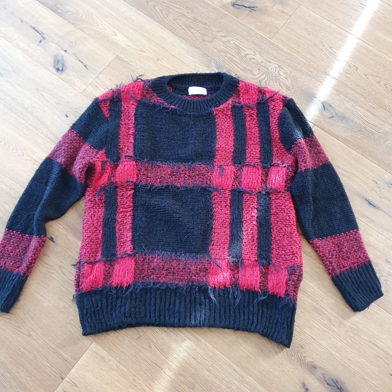 Maglioni & Felpe: Winterpullover schwarz-rot – Usato da Römerswil LU venduto da cfm_j789 1