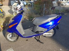 Honda SCV100 Lead Roller scooter