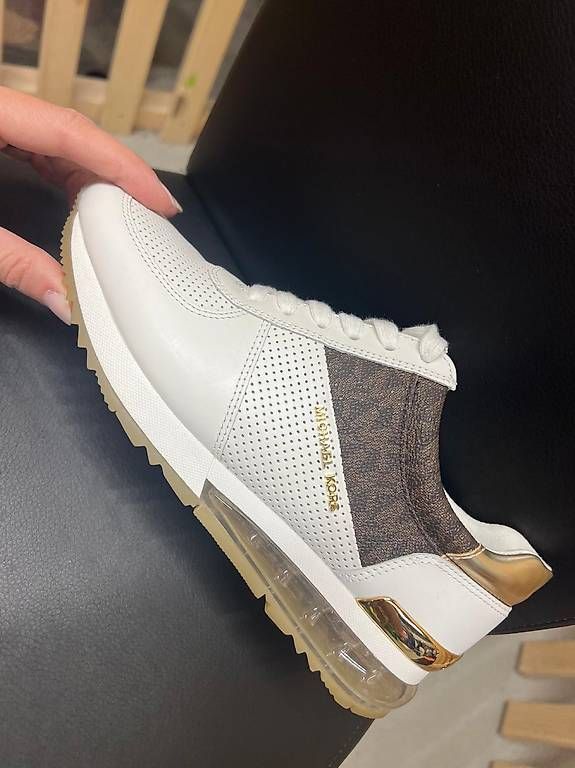 Scarpe da donna: Michael Kors Sneakers – Usato da Kriens venduto da JordanG